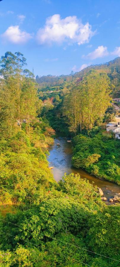 Hotel Emerald Inn Munnar Εξωτερικό φωτογραφία