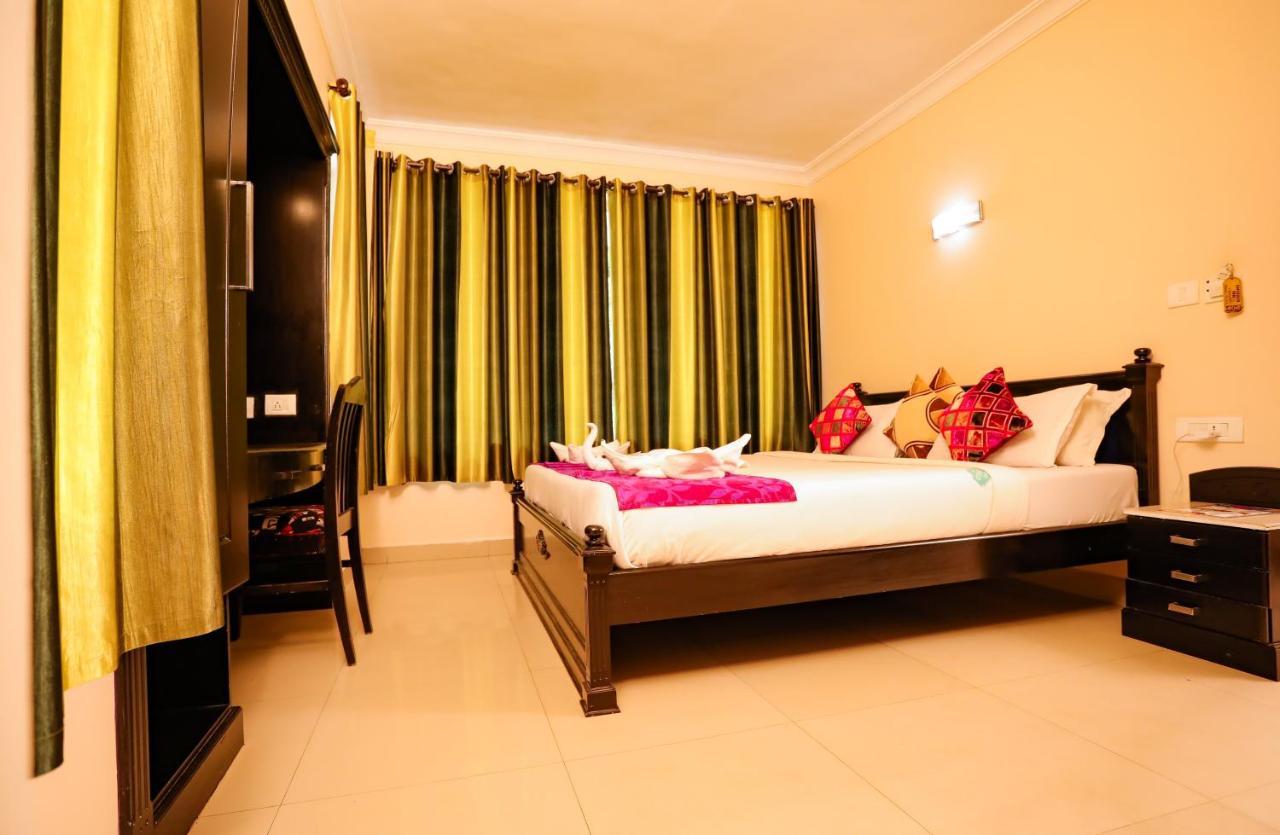 Hotel Emerald Inn Munnar Εξωτερικό φωτογραφία